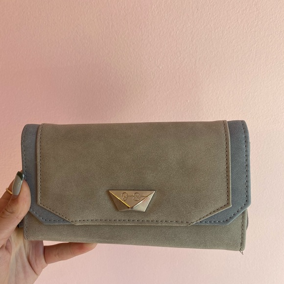 Tan and Blue Wallet with Cheetah Interior - Picture 1 of 4